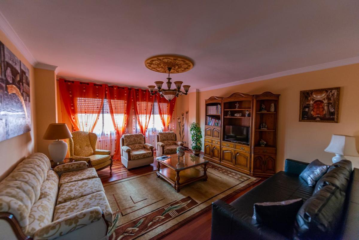 Apartamento Lemavos Monforte De Lemos Eksteriør billede
